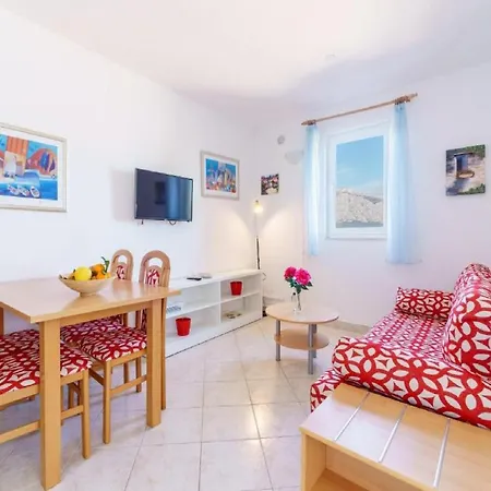 아파트 - Comfort One Bedroom H4 *